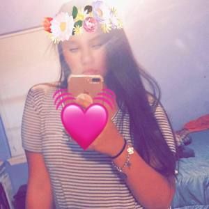 Meet your Posher, Dayra